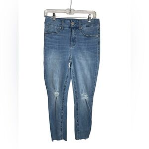 Seven7 jeans size 8 Tummyless High Rise Skinny blue jeans w/ raw‎ hem 💙
